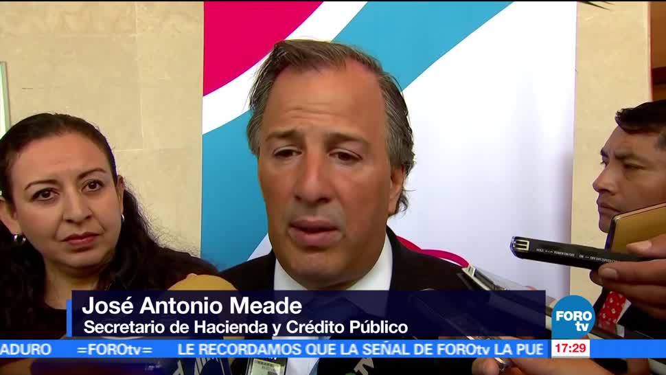 El secretario de Hacienda, José Antonio Meade, Sube precio, gasolina robada