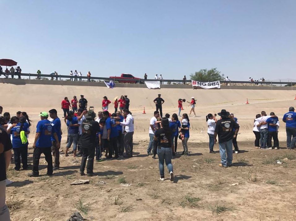 "Abrazos No Muros" reúne a más de 250 familias separadas por la frontera