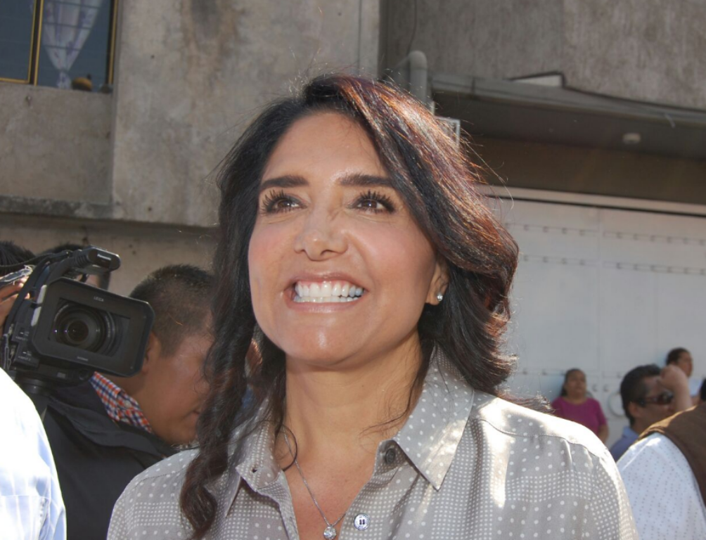 Alejandra Barrales, presidente nacional del PRD, Sol Azteca,