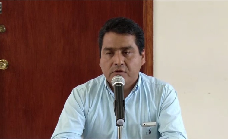 Alejandro Bernal ofrece conferencia de prensa