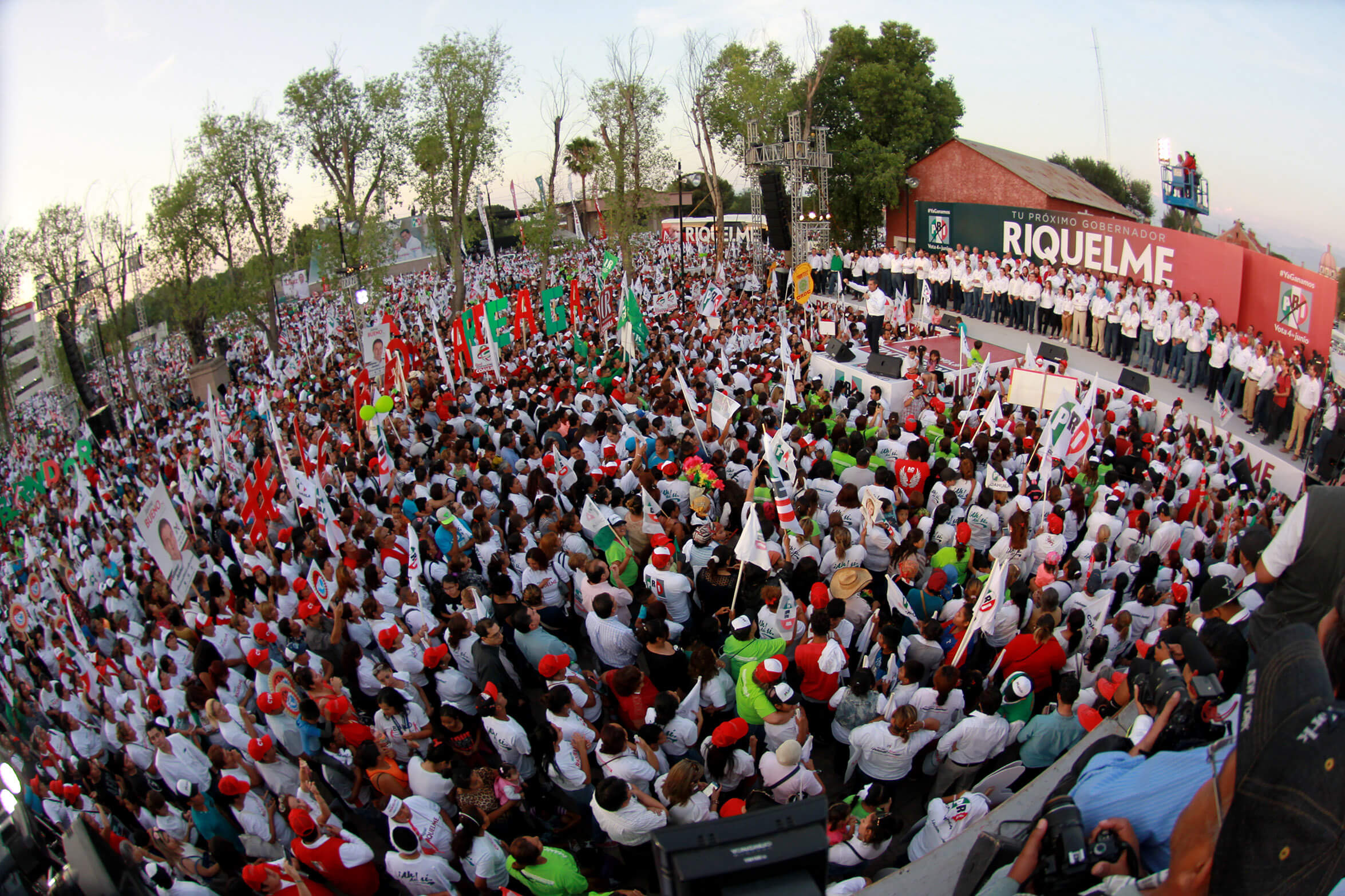 Cierre de campaña de Miguel Riquelme en Coahuila
