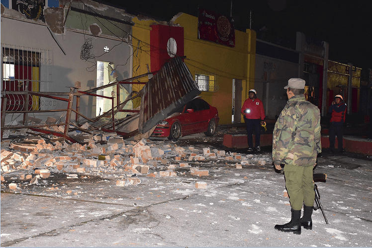 Daños estructurales en la cabecera de Quetzaltenango, Guatemala, tras sismo de 6.6 grados