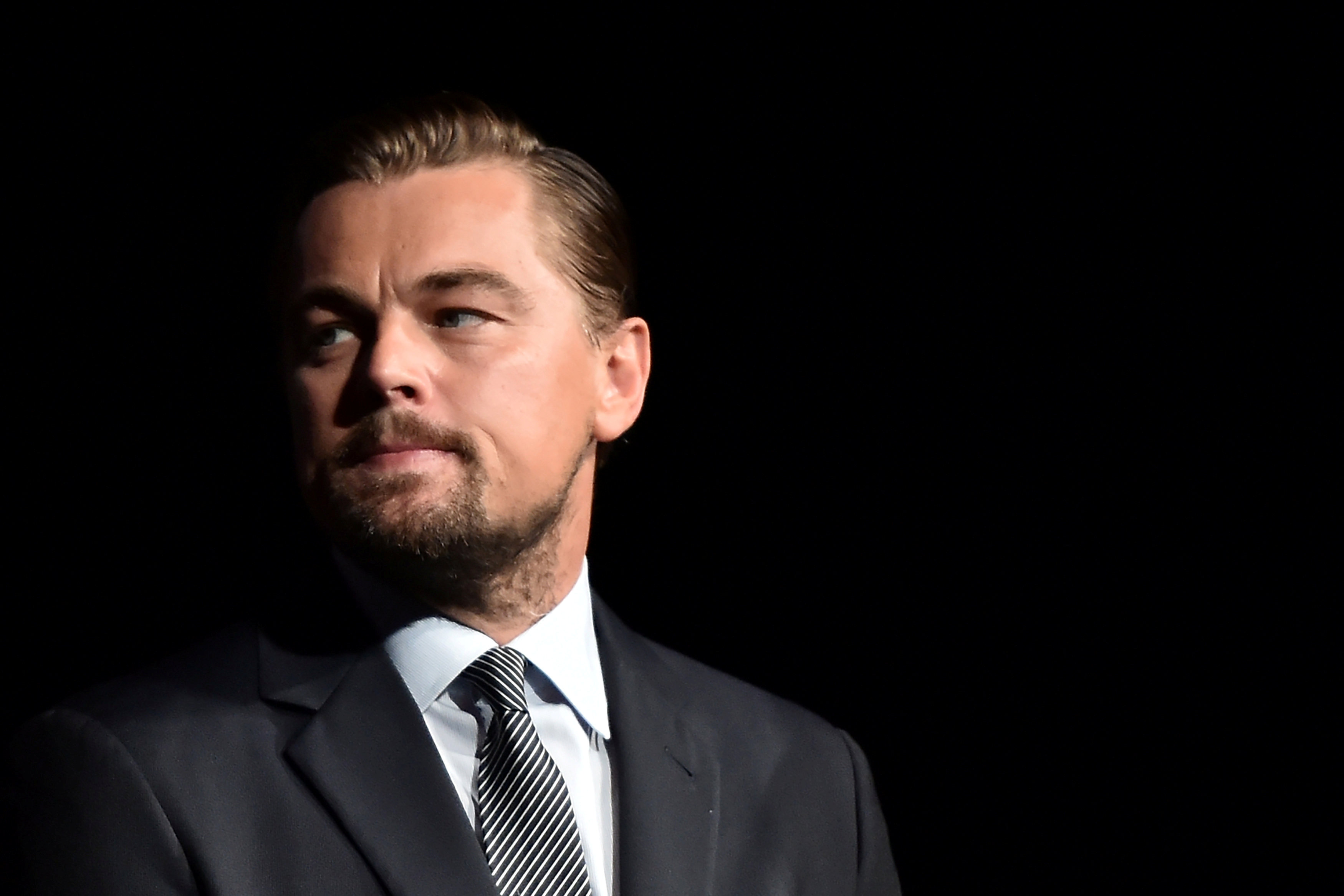 DiCaprio devuelve Oscar por investigación de lavado de dinero
