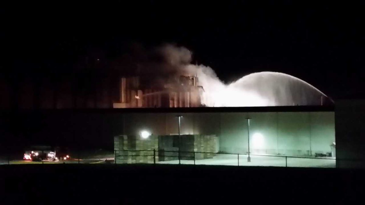 Explosión, planta de etanol, Wisconsin, Estados Unidos, accidente, derrumbe