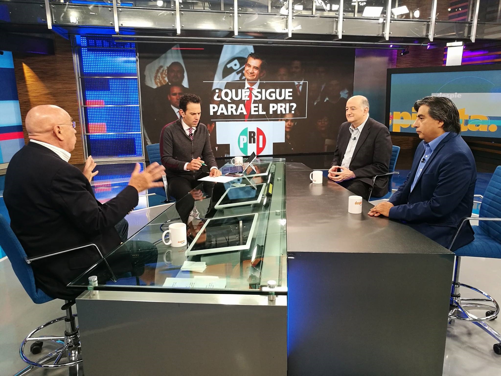 Gerardo Esquivel, Roy Campos y Rubén Aguilar en la mesa de Despierta con Loret