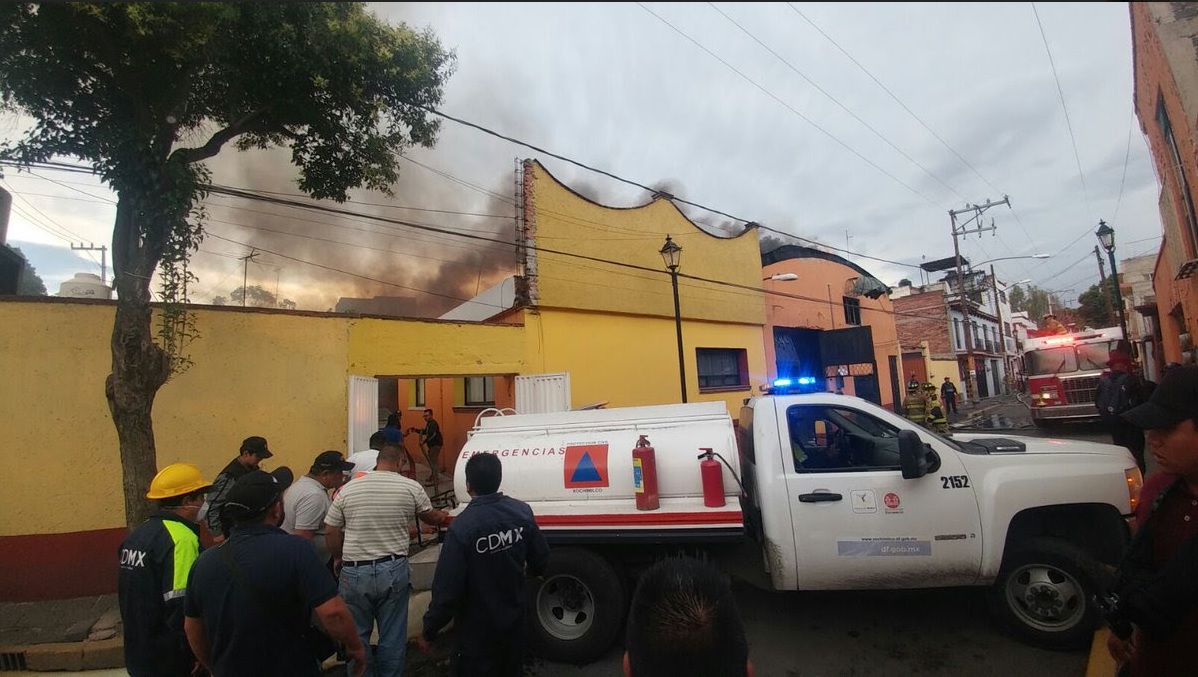 Incendio en Xochimilco, Bomberos, Bodega, Ciudad de Mexico, Xochimilco,