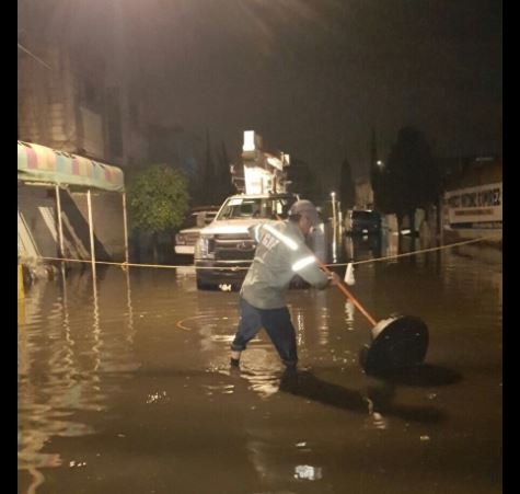 Lluvia, Inundación, Tláhuac, Vialidad, Bajo Puente, Bomberos, Autos, Agua