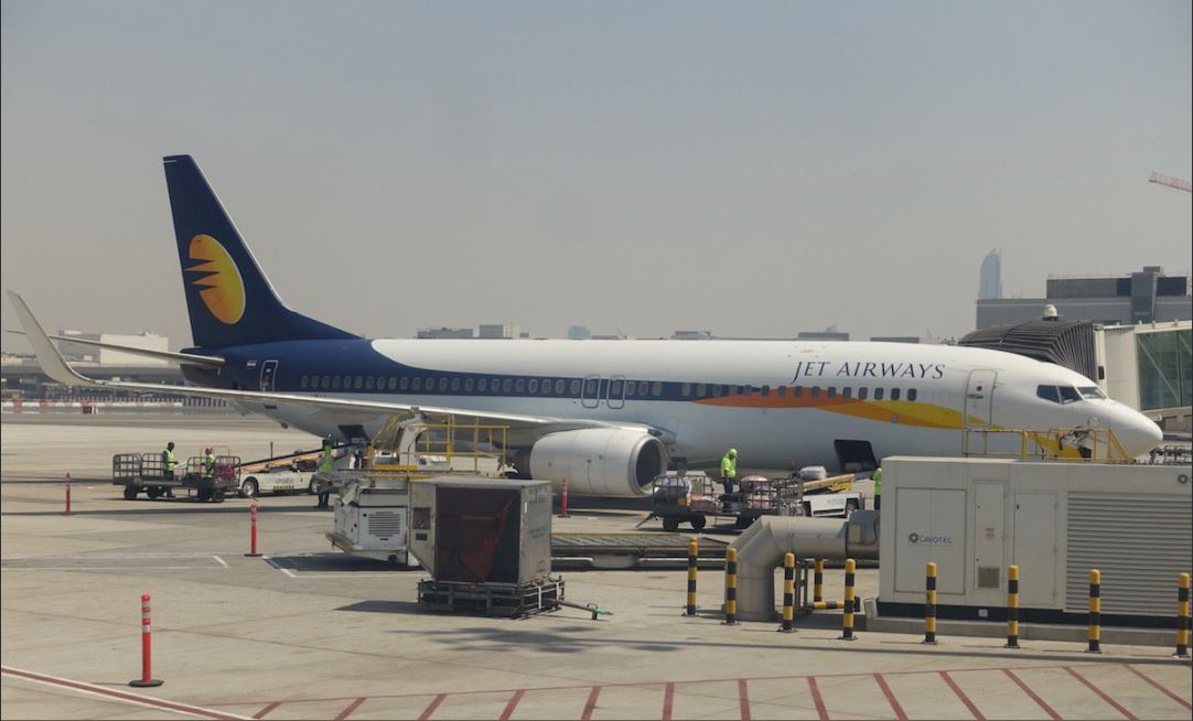 Aerolinea india regala pase de abordar a bebe