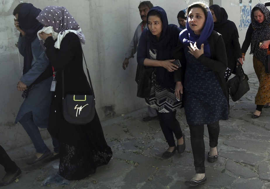 Ataque en funeral de víctimas en Kabul (AP)