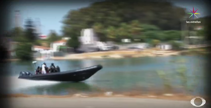 Lancha tripulada por traficantes de hachis en el Río Guadarranque, al sur de España