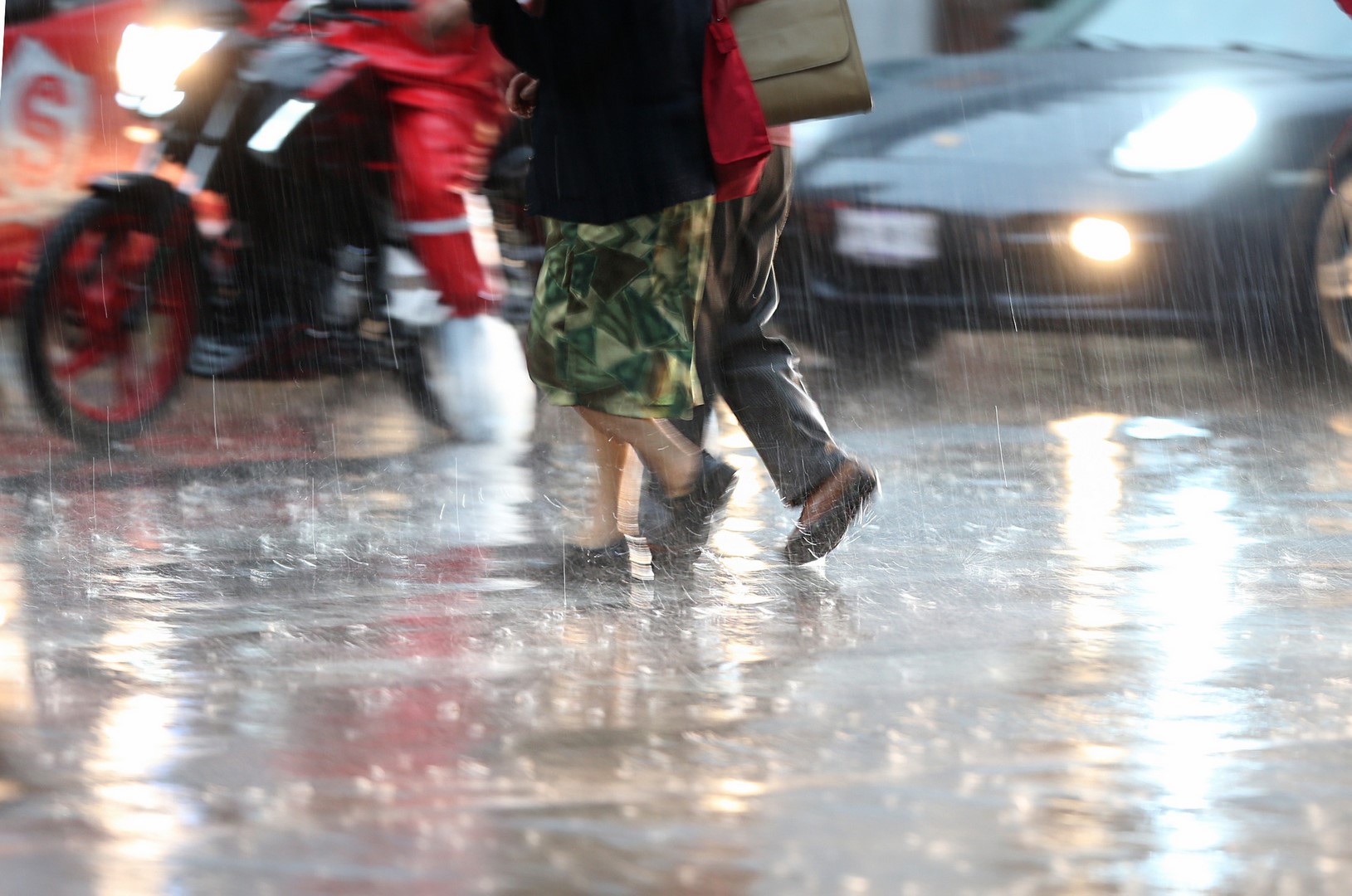 Seguirán las lluvias en la Ciudad de México; prevén 25 grados centígrados