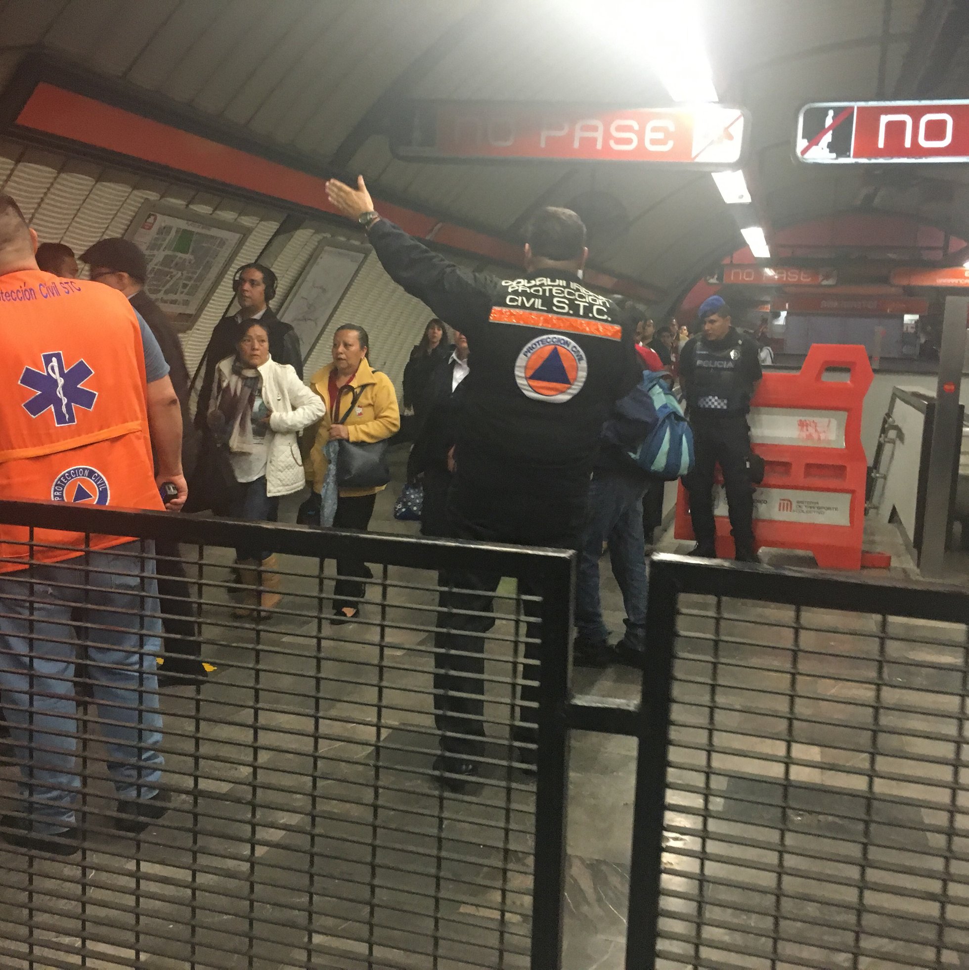 Línea 7 del Metro CDMX una tromba obligó a cerrar varias estaciones