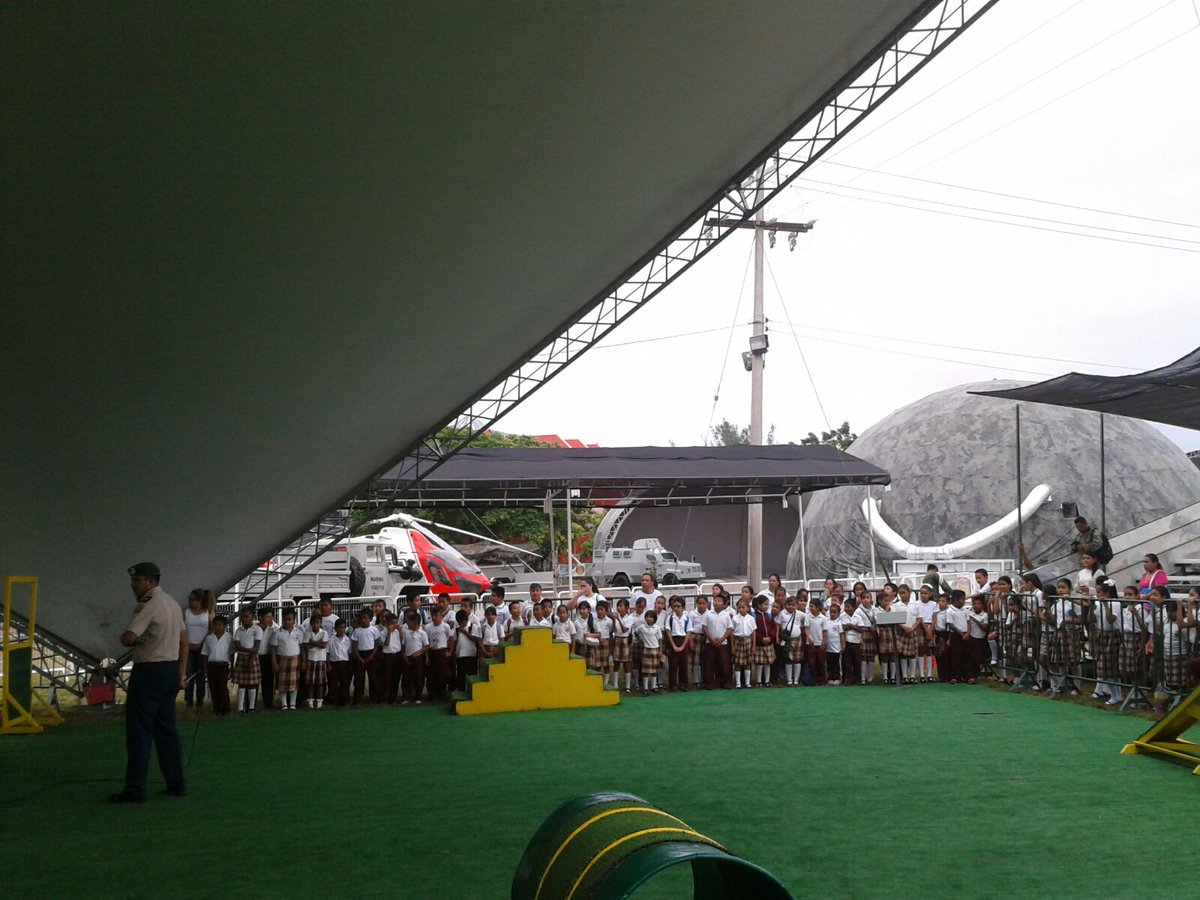 Niños convivieron con los militares en la Expo. Militar Fuerzas Armadas pasión por Servir a México