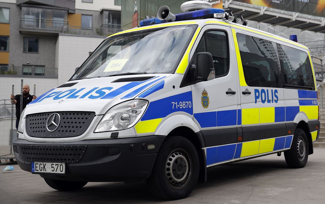 Estocolmo, Suecia, policía, atentado, seguridad, taxi, camioneta