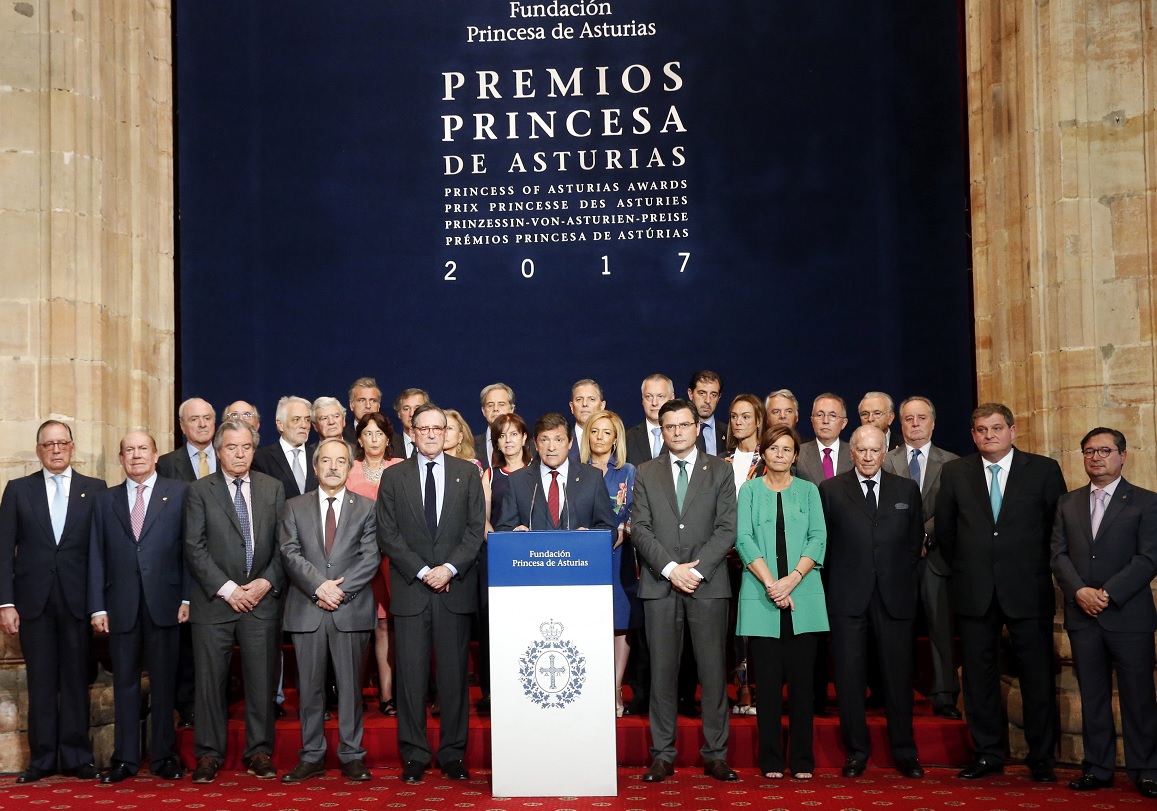 El jurado del Premio Princesa de Asturias de la Concordia 2017 (EFE)