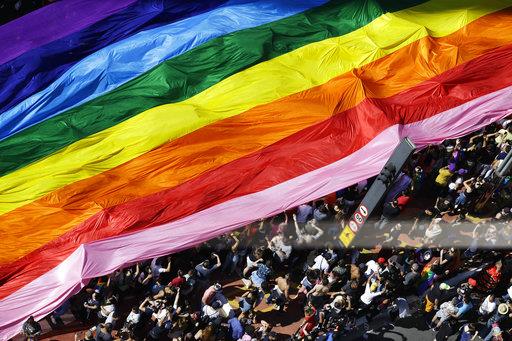 Marcha del orgullo gay en brasil, Derechos humanos, Mes del orgullo, Lgbttti, Noticieros televisa, Forotv