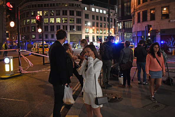 La Policía impide el paso en zonas aledañas al Puente de Londres (Getty Images)