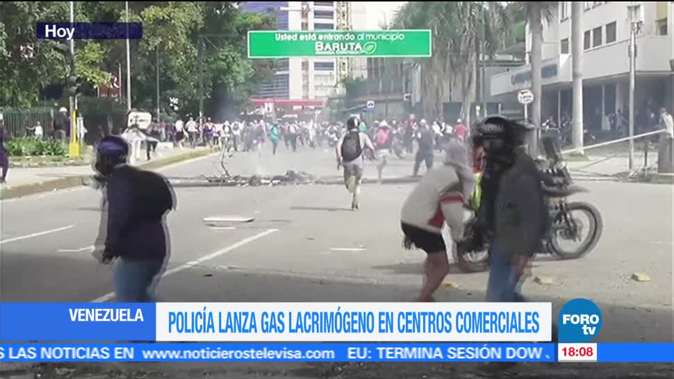 notcias, forotv, Policía, lanza, gas lacrimógeno, centros comerciales en Venezuela
