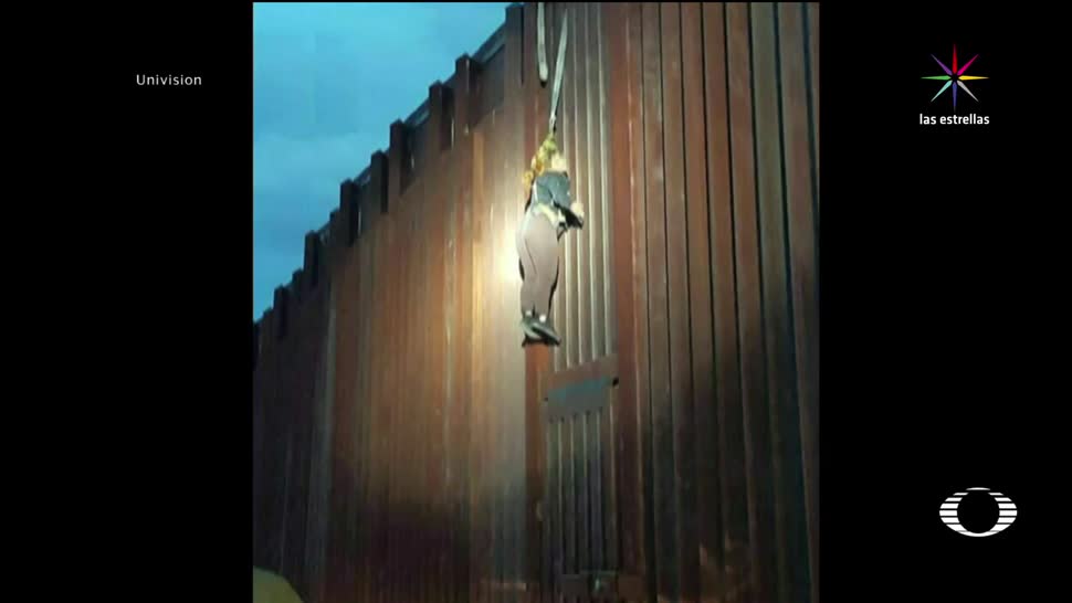 noticias, televisa, Procesan, mujer, encontraron colgada, muro fronterizo