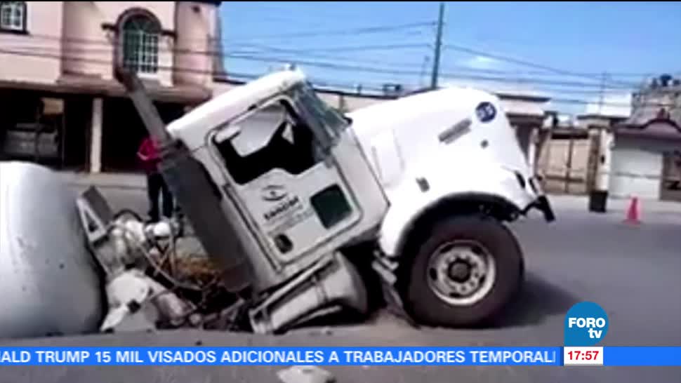 Cae camión, socavón, Reynosa, Tamaulipas