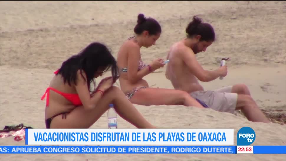 Vacacionistas Disfrutan Playas Puerto Escondido Oaxaca