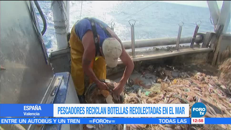 Pescadores españoles, crean ropa, botellas, plástico