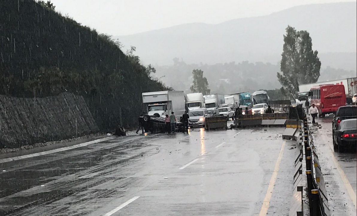 Accidente Vial, Autopista Mexico Queretaro, Vilaidad, Trafico, Policia Federal