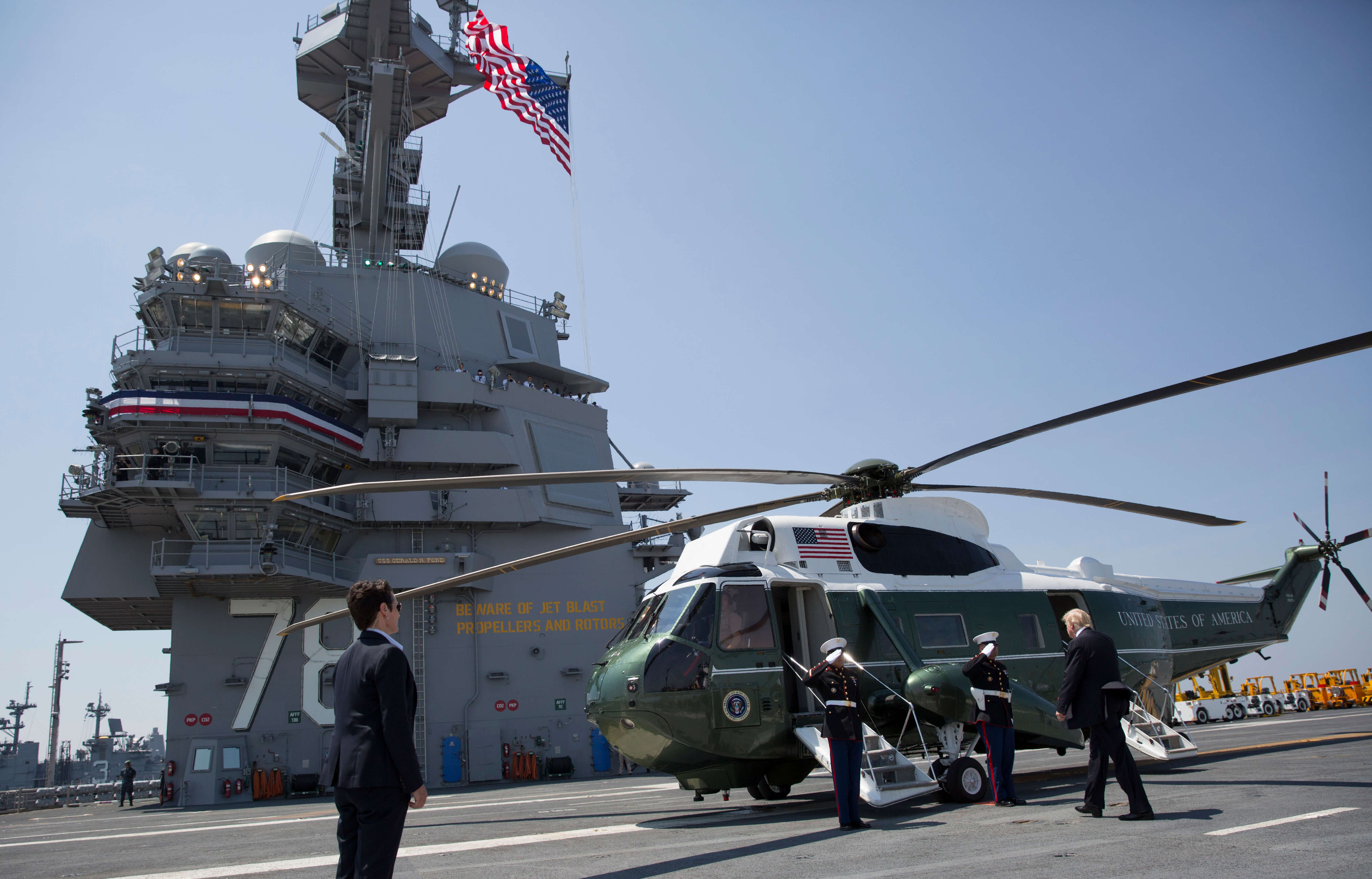 Donald Trump, Marine One, USS Gerald R. Ford, Norfolk, Virginia