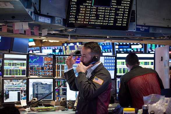 Wall Street cierra ganancias y nuevo récord Dow Jones