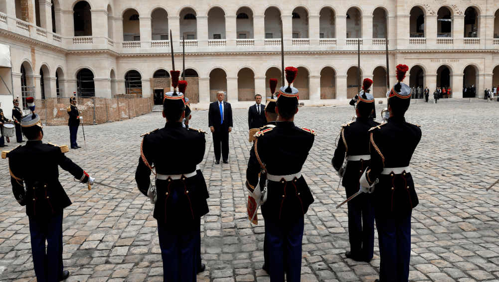 Donald Trump y Emmanuel Macron en Palacio Nacional de los Inválidos