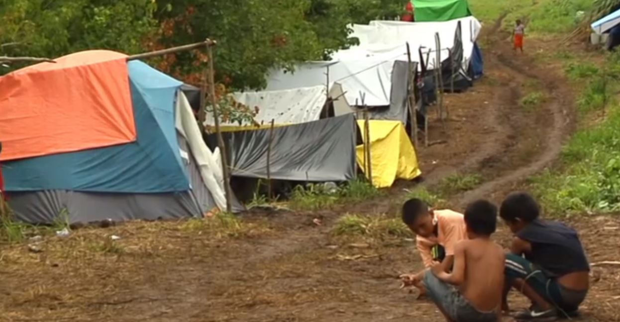 Guatemaltecos desplazados instalan un campamento en Campeche