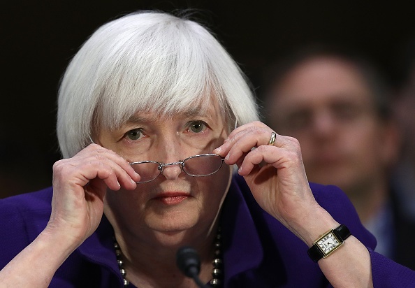 Minutas muestran división sobre inflación en la Fed, que preside Janet Yellen