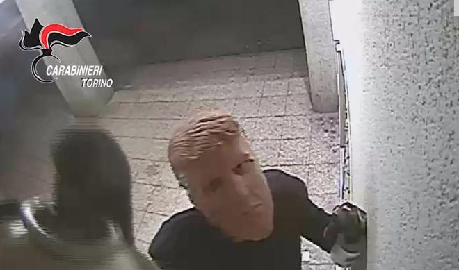 Las imágenes de los ladrones fueron difundidas por la Policía italiana