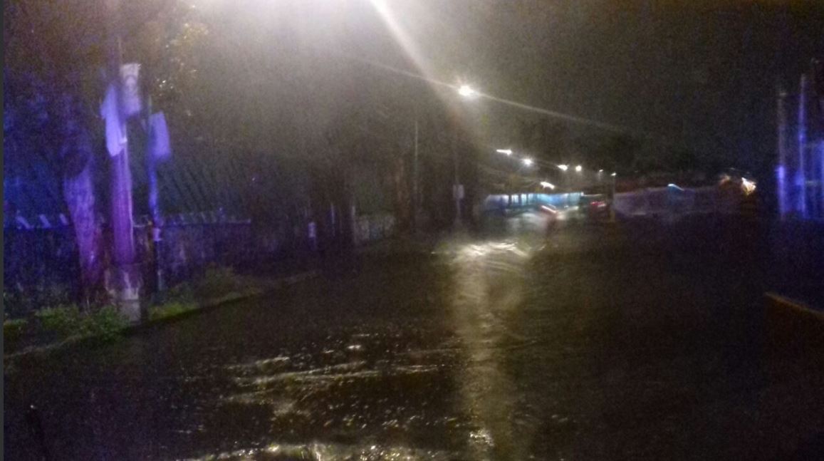 Intensa lluvia afecta a varias vialidades de la Ciudad de México