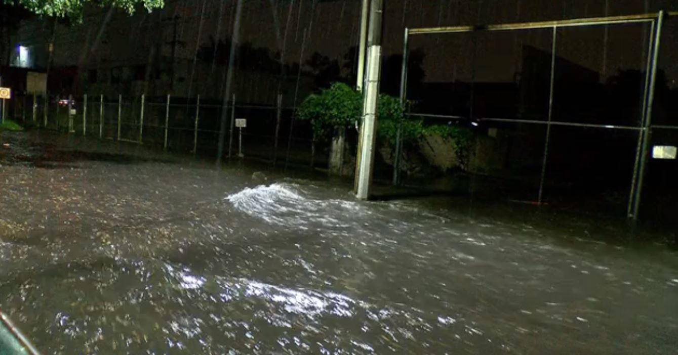 Lluvias en Zapopan, Jalisco, causa afectaciones