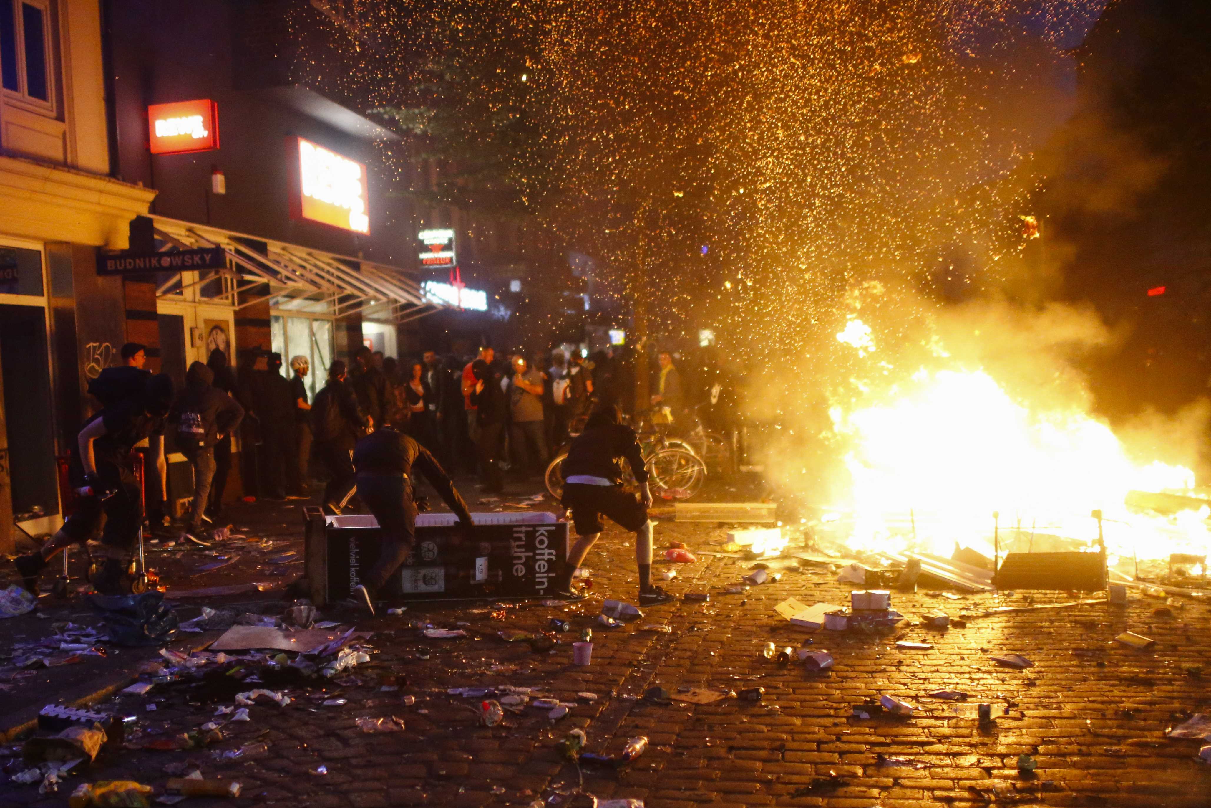 Violencia, protestas, Hamburgo, G20, policías, heridos,