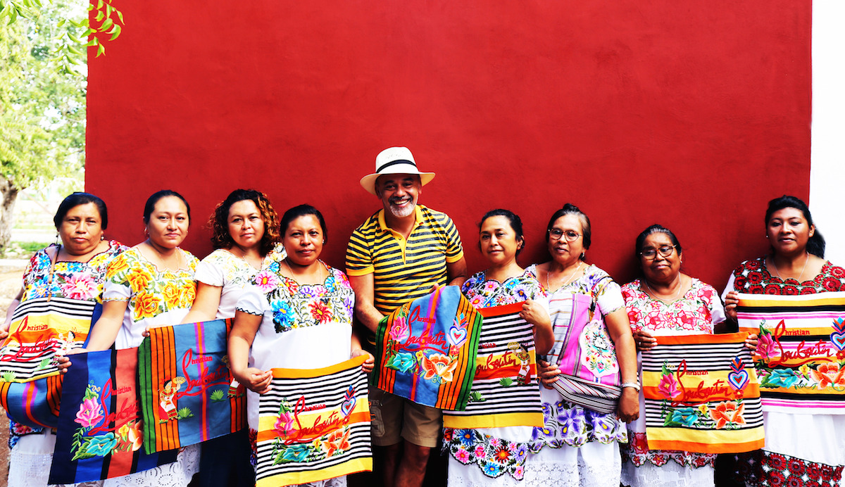 Mujeres indígenas Yucatán pagos bolsas Louboutin precios