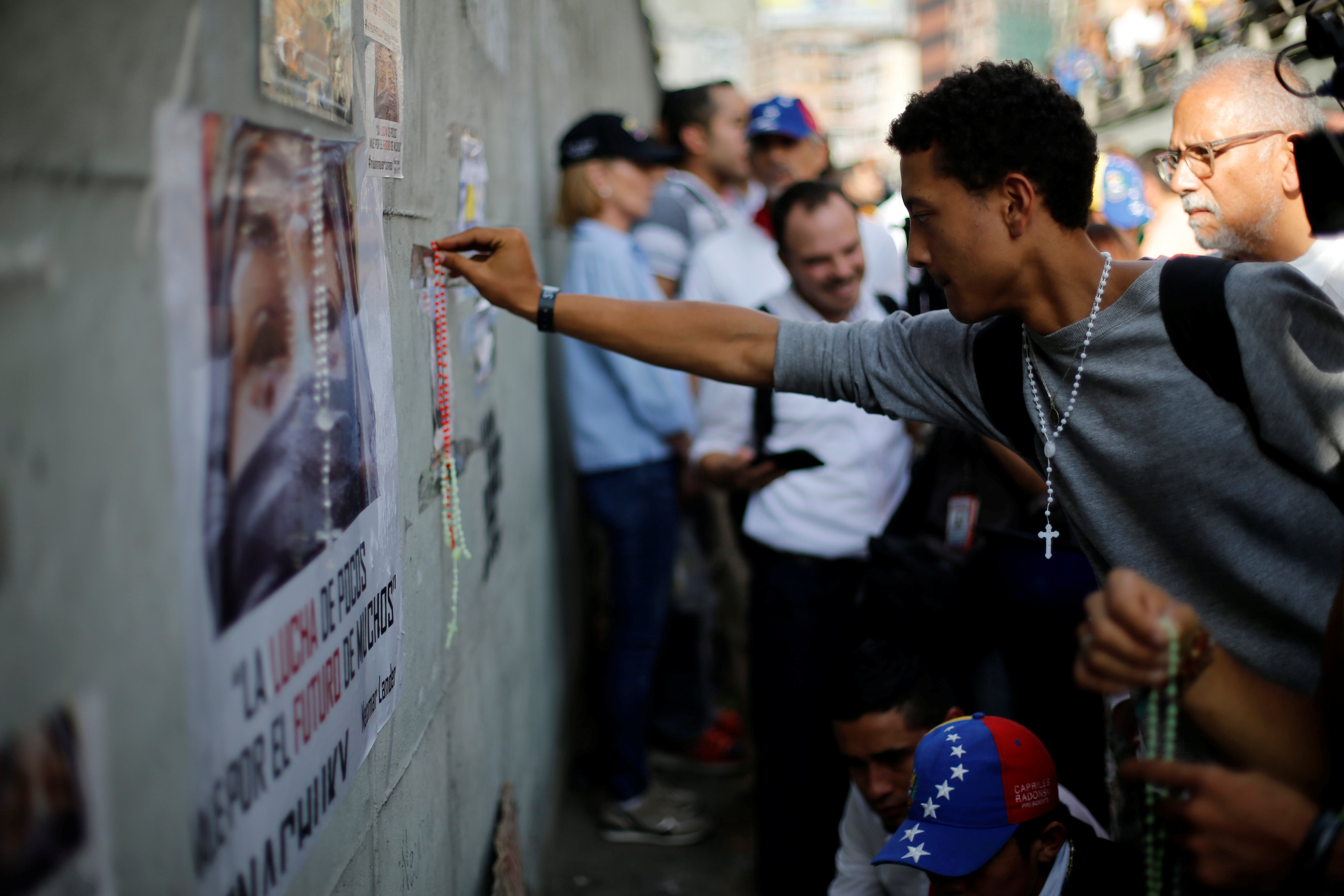 Venezolanos homenajean muertos protestas gobierno Maduro