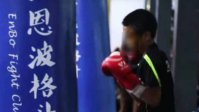 artes marciales mixtas, club pelea, huérfanos, China