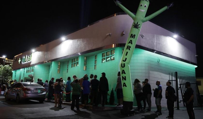 Nevada inicia venta de marihuana con fines recreativos