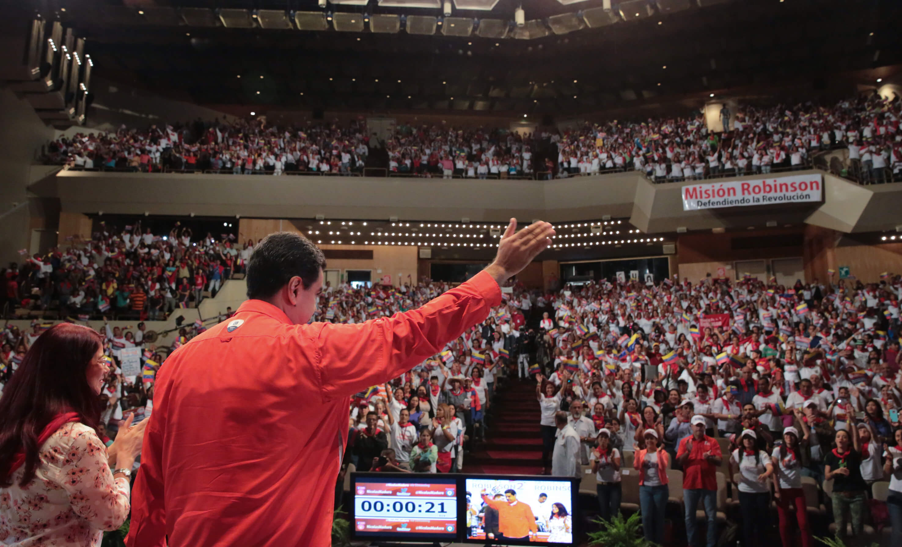 Nicolás Maduro encabeza mitin de seguidores en Caracas