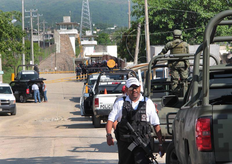 Operativo al exterior del penal de Acapulco, Guerrero