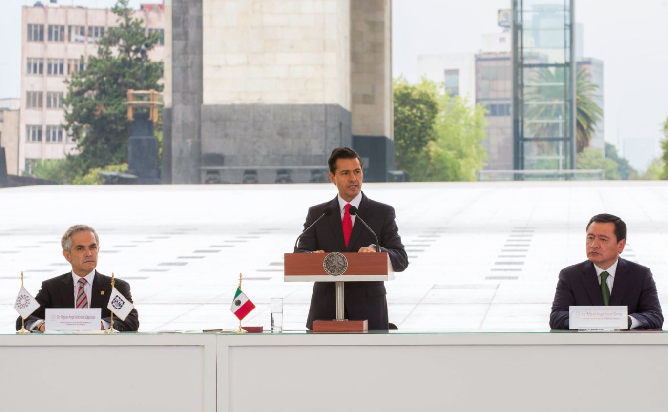 EPN encabeza izamiento de banderas por XV Aniversario de Conago, Presidente de México, Enrique Pena Nieto, Izamiento de banderas de entidades federativas