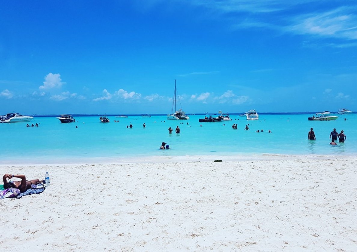 Agua de playas mexicanas, apta para recreación. (Twitter Playa Riviera Maya)