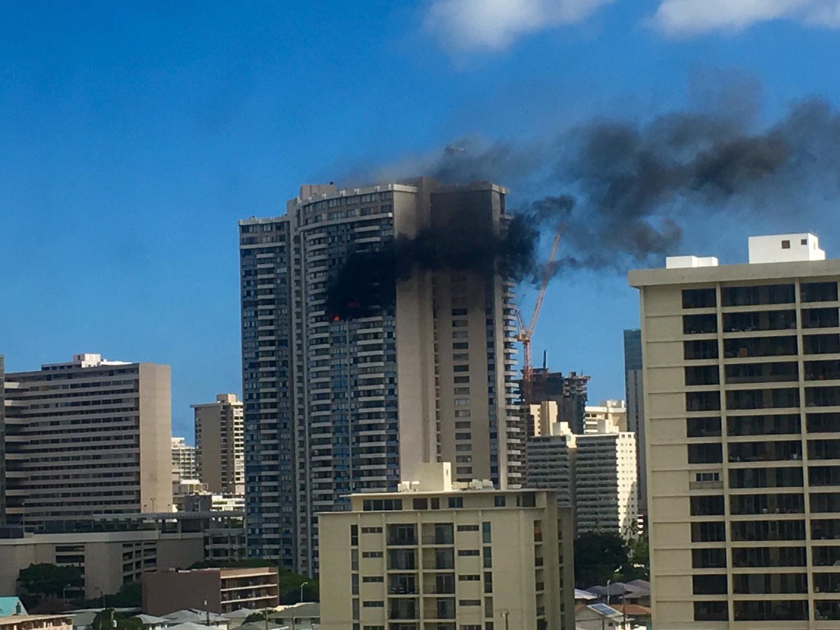 Incendio, apartamentos, Honolulu, edificio, accidentes, heridos,
