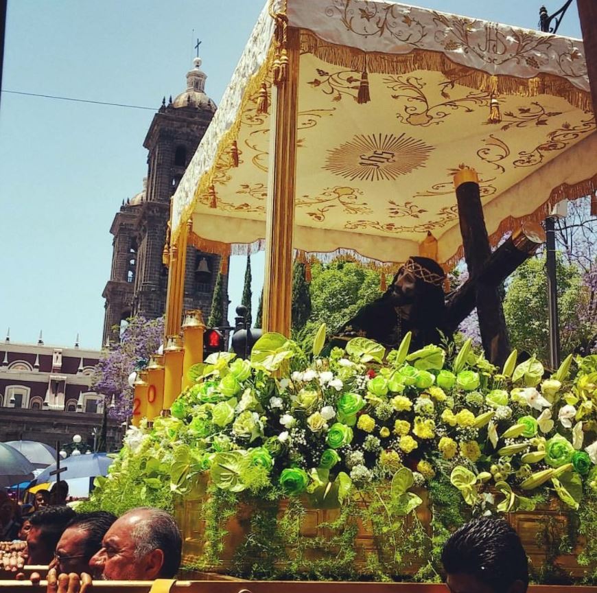 Católicos de Puebla celebran al Señor de las maravillas