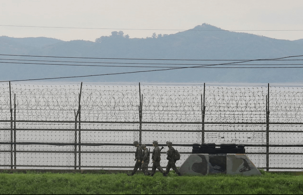 Soldados de Corea del Sur en frontera con Corea del Norte
