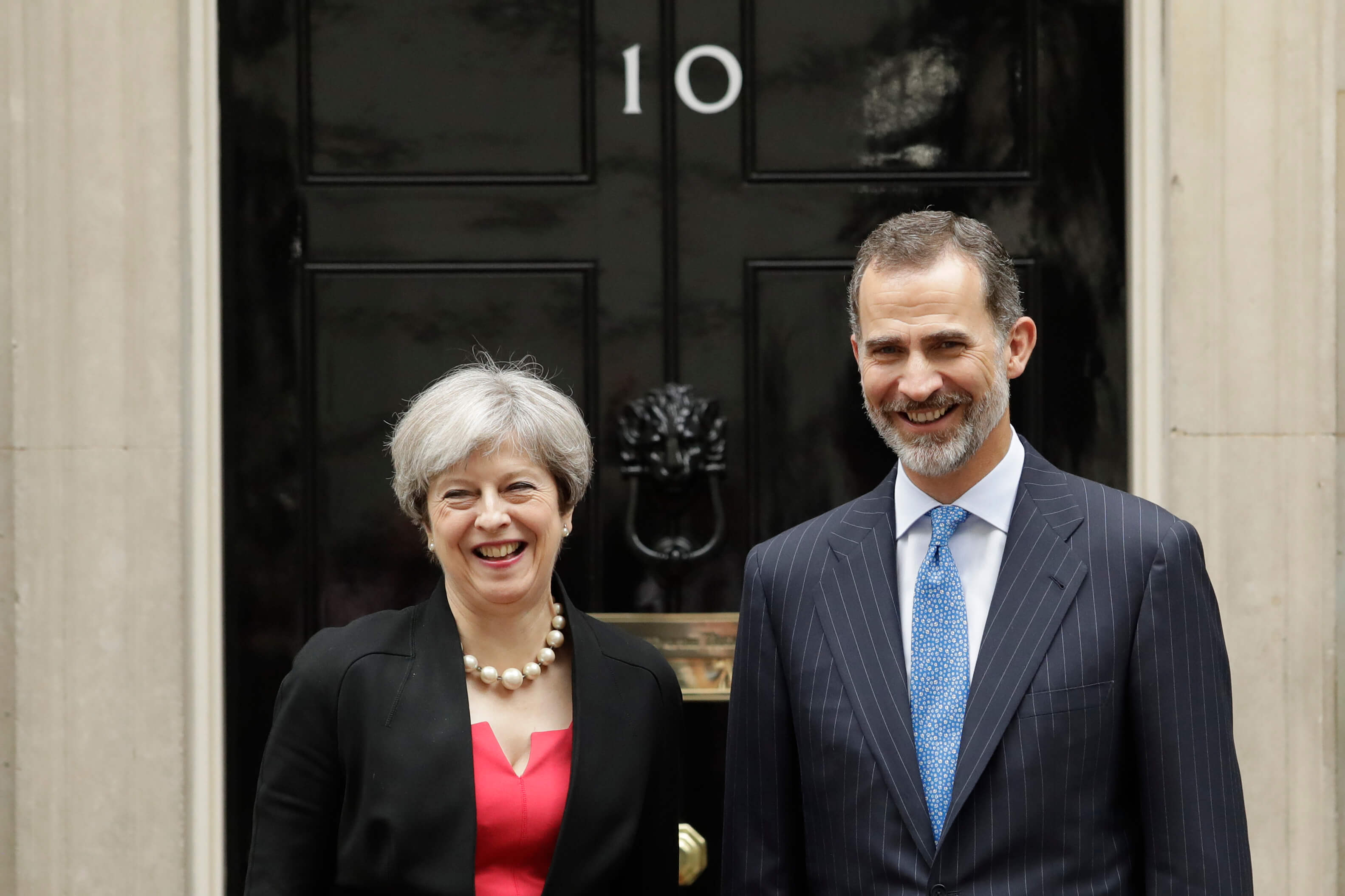 Theresa May y el rey Felipe VI de España