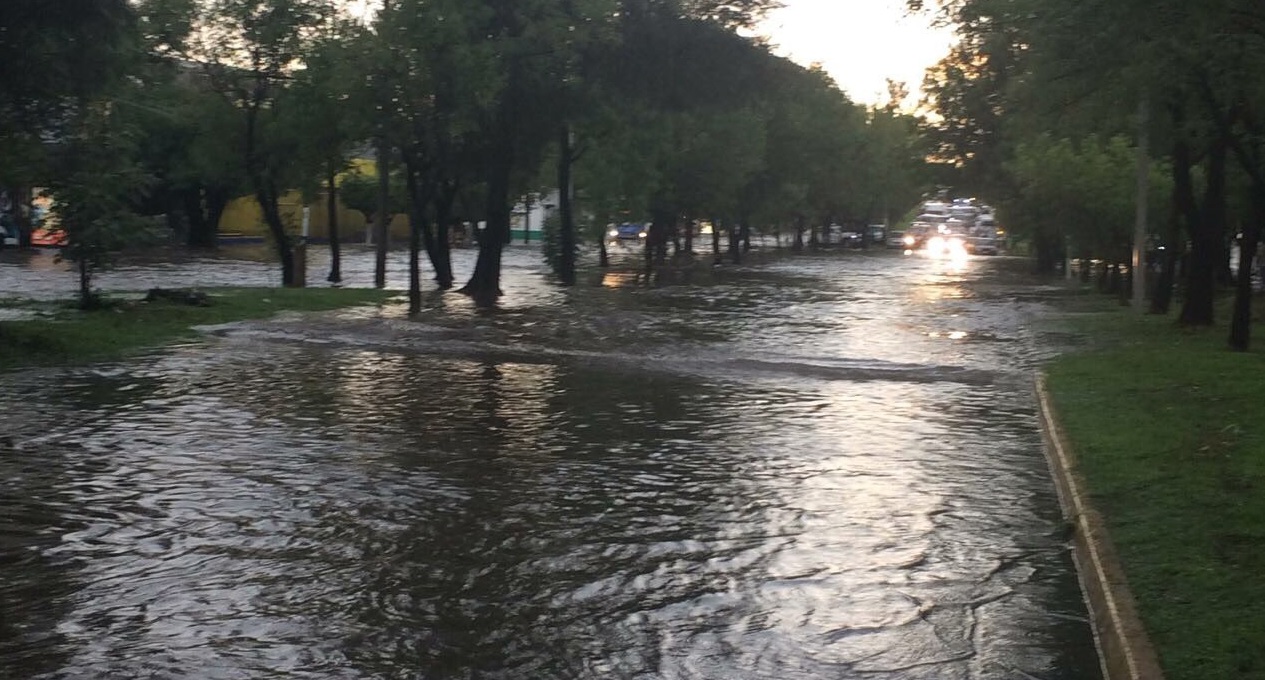 Lluvia afecta vialidades varios municipios Jalisco