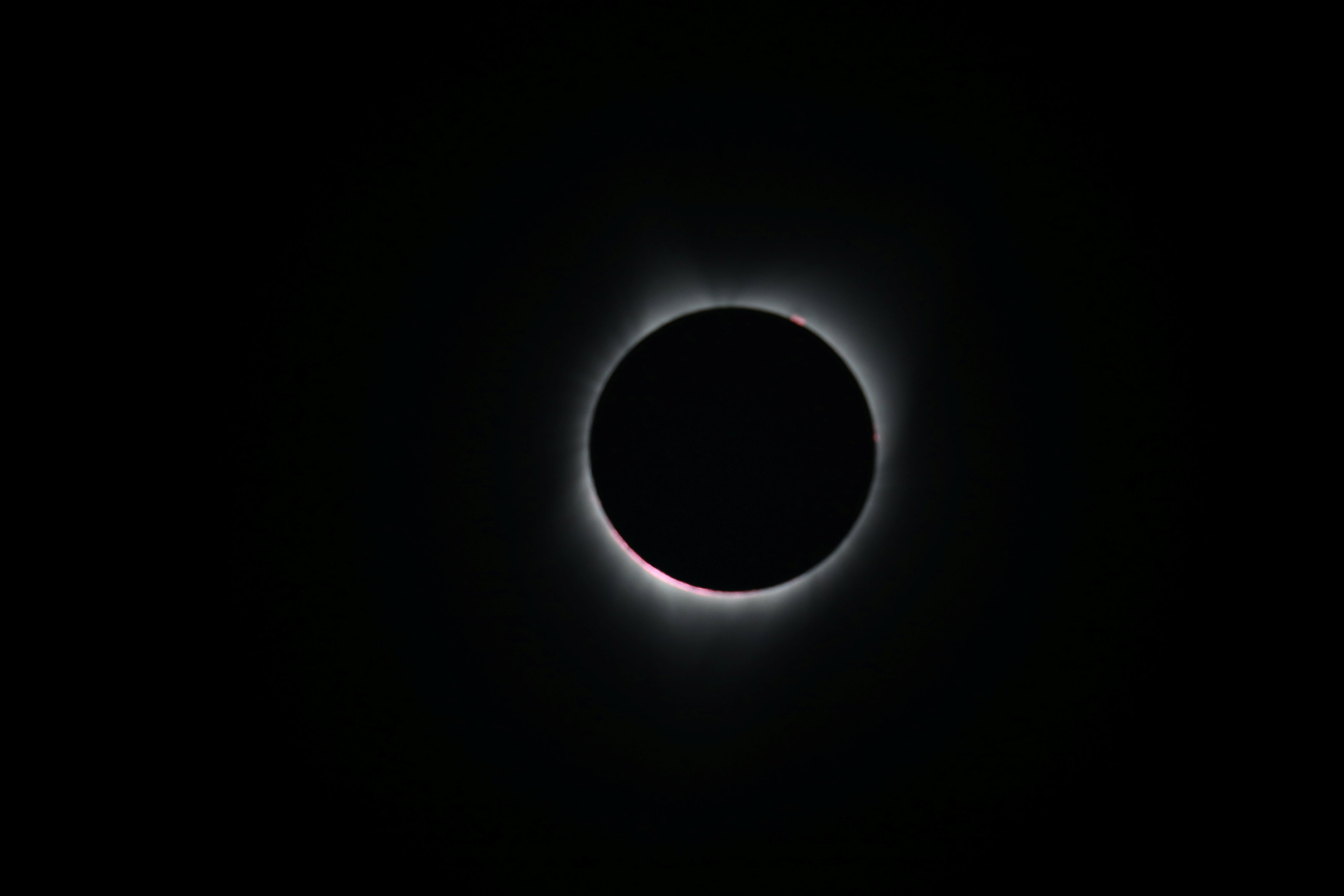 El eclipse total de Sol atraviesa Estados Unidos